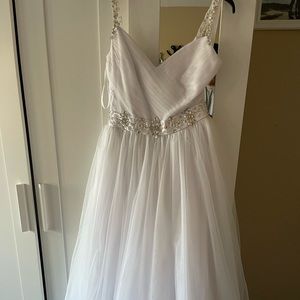 Wedding dress